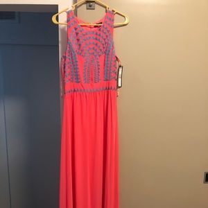 NWT Tahari Embroidered Maxi Dress